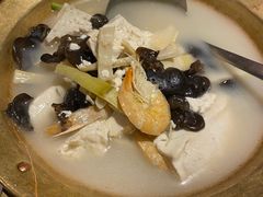 老作坊石磨豆腐-老头儿油爆虾·知味杭州(爱琴海购物中心)