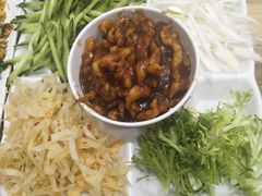 京酱肉丝-合合春饼·酱骨·东北菜(潘家园店)