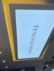 -藤野造型烫染·漂发