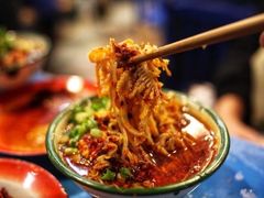 -马路边边麻辣烫(世纪金源店)
