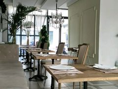 -MOMENT湖景餐厅(解放路店)