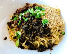 宜宾燃面-何必是家面馆 HB noodles&coffee