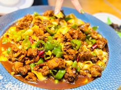 -俭寨大盘鸡·手抓肉·烧烤新疆菜(乌苏路店)