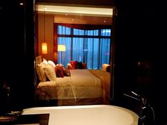 iphone_upload_pic-深圳皇庭V酒店