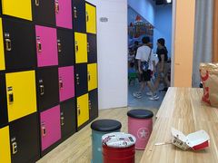 -嘿哟动霸CHUA·新潮玩运动娱乐中心·蹦床滑冰团建乐园