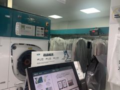 -福奈特洗衣·洗鞋·奢侈品护理(长阳路店)