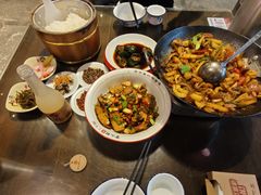 -富正毅三下锅·湘西韵味(天门山索道店)