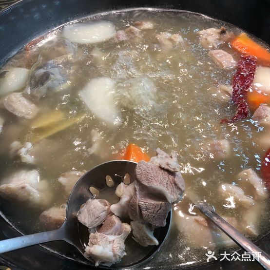 弘鼎清真铁锅羊肉(名门店)