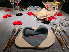 -弦月窗LUNETTE BY AMANDA(复兴路店)