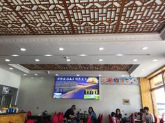 大堂-撒拉人家.酸菜牦牛肉火锅