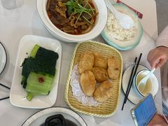 -老火大骨头汤馆