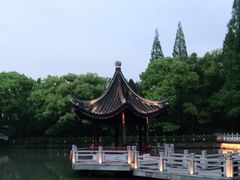 -汇龙潭