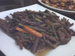 蕨菜炒牛肉-白家餐厅(徐家汇店)