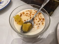 自制杏仁豆腐-天龙宝严素食馆(大兴善寺店)
