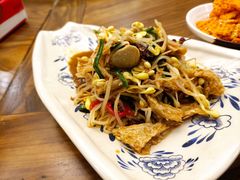 豆芽拌面筋-清真·京华源铜锅涮肉(丰庆店)