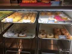 -Winchell's Donuts House