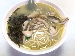 招牌黄鱼面-明呈黄鱼面馆(斜土路店)