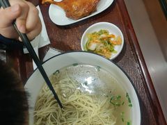 -百年老字号·观振兴蟹黄面·三虾面·苏式面(观前街富仁坊巷店)