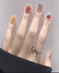 -IDO美甲美睫