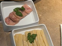 -七欣天香辣蟹火锅(上海银亿滨江店)