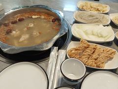 -光头药膳鸡(莱茵小镇店)