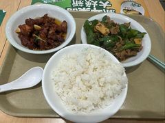 -老乡鸡(武汉中南梅苑小区地铁站店)