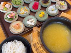 -桥香园过桥米线(国贸店)