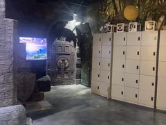 -暴风岛沉浸式体验馆(百联世纪店)