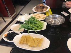 蒿子秆金针菇鲜豆皮-蝎王府羊蝎子(天通苑店)