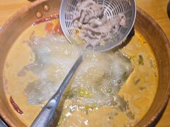 -洱火云南酸菜牛肉火锅(石景山当代商城店)