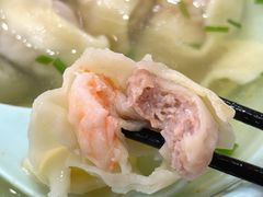 虾仁鲜肉馄饨-潘国仙耳光馄饨(黄家阙路店)