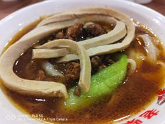 大传统猪肉面-老柴削面(向阳里店)
