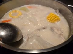 鸡脚猪软骨煲-官也街澳门火锅(新源里店)