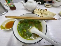 -黄阿姨锅贴大王(万航渡路店)