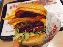 -The Habit Burger Grill 哈比特汉堡(爱琴海店)