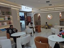 -小阿福儿童摄影(光谷时代广场店)