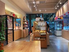 -Dough&Joe团憩(瑞虹天地月亮湾店)