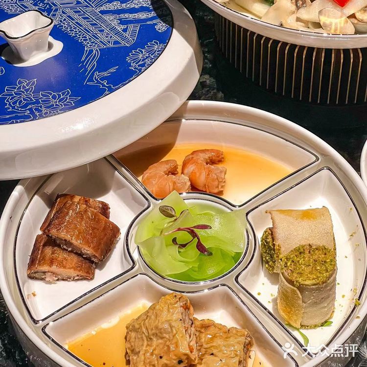 宁波的，带家人聚餐还是选金牌外婆家！