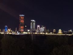 -秋水广场
