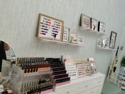 -赢韵美甲美睫瑞士净斑中心