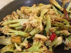 -十二饭点·川菜(北站圆融店)