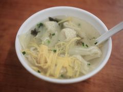 刀鱼小馄饨-忆秦园小笼包(惠山古镇总店)