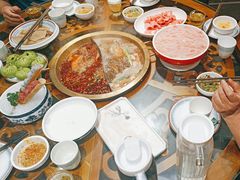 -小天鹅火锅·一线江景洪鼎旗舰店(洪崖洞店)