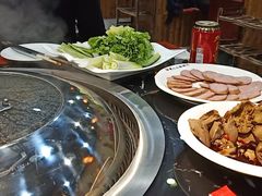 -袁小二大东北铁锅炖(吉祥村总部)