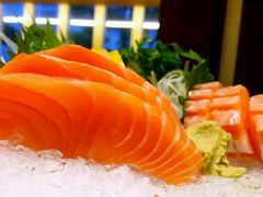 -青瓦餐厅·生鱼片·韩园烤肉(西塔店)