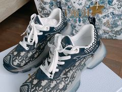 -Dior迪奥(海信广场店)