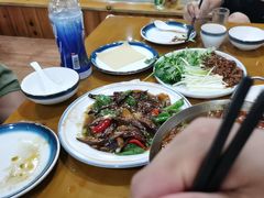 -鹤乡东北菜(崮山路店)