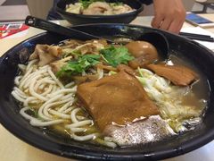 -鑫花溪牛肉米粉(凤凰街创始总店)