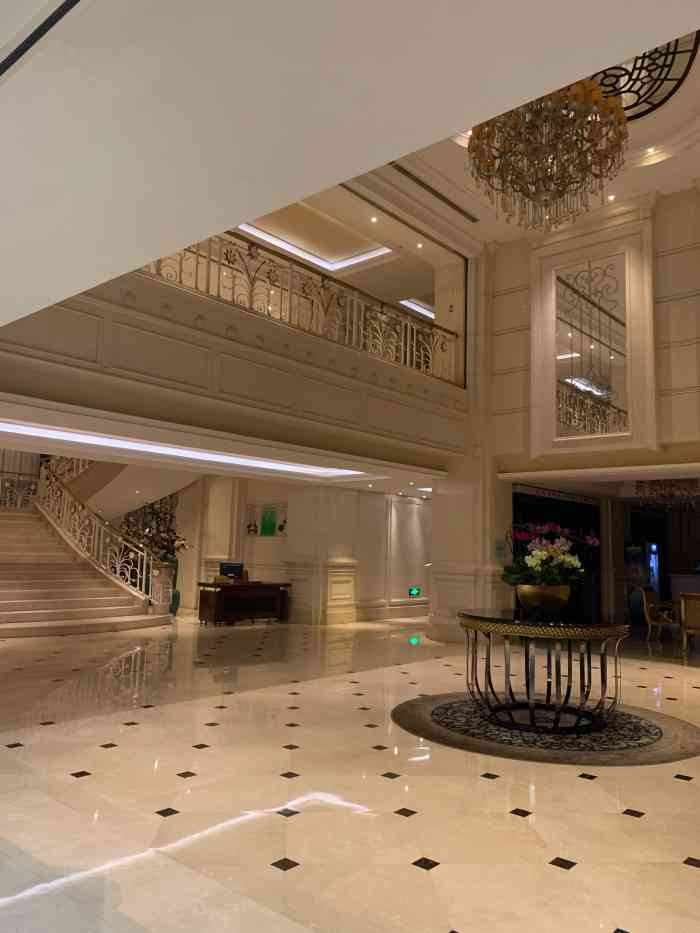 中大国际酒店-"再次到唐山出差,也再次入住这家酒店.酒店.