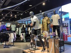 -NIKE品牌体验店(金源新燕莎店)